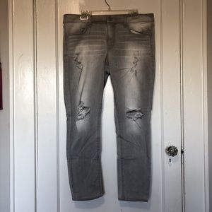 American Eagle Grey Wash Jegging ✨